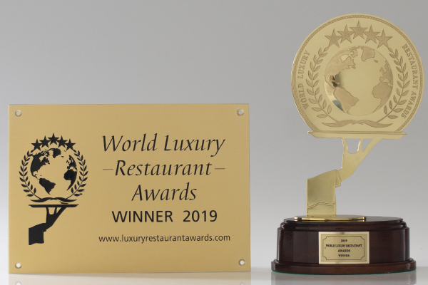 World Luxury Restaurant Awards Trophy And Plaque Package The World